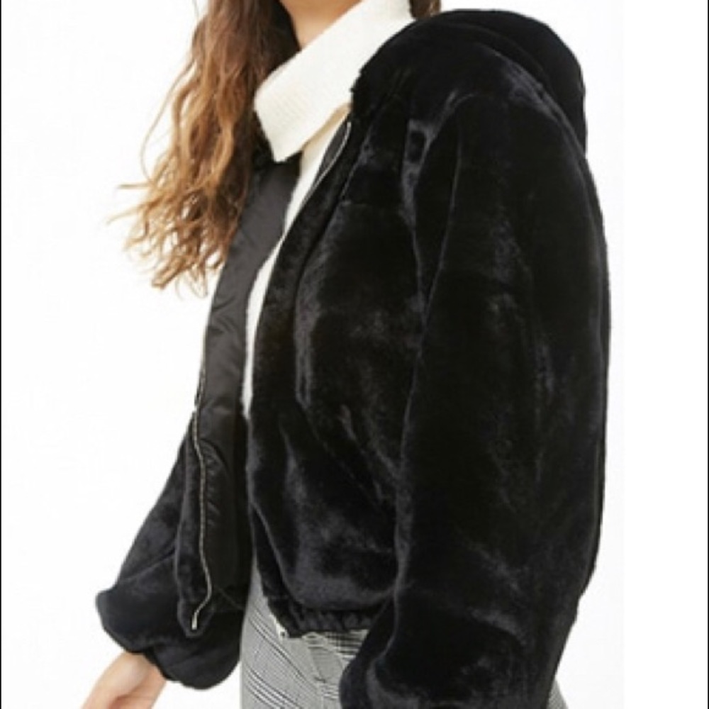 Faux fur zip front jacket • black